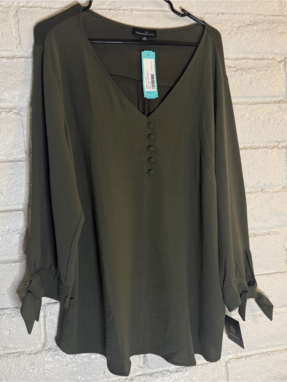 NWT Fortune + Ivy Olive Green V-Neck Blouse XXL Tie Sleeve Career Casual Top